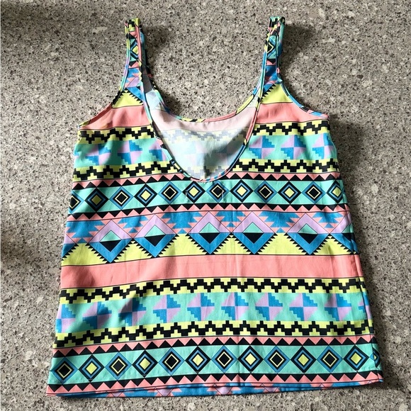 NASTY Gal Whitney Eve Colorful Geometric Print Women's Tank Top - Size Small ⭐ - Picture 5 of 10